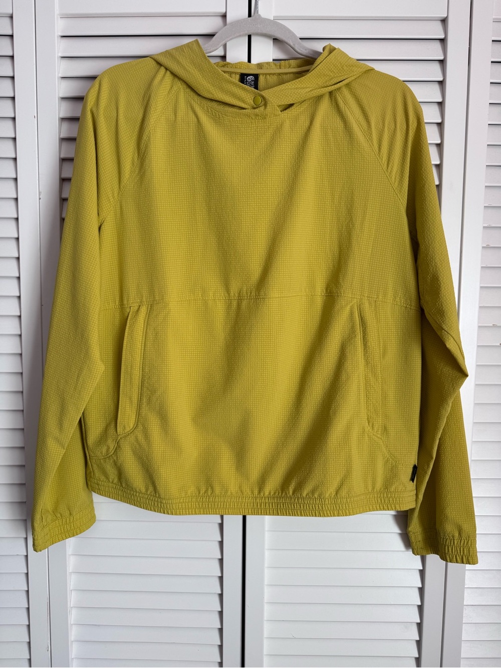 Mountain Hardwear Sunshadow Long Sleeve Hoodie Activewear Gorpcore Medium - Picture 3 of 11